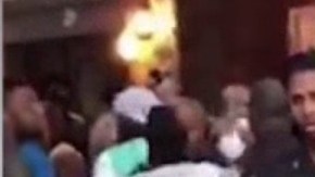No está claro por qué comenzó la pelea