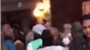 No está claro por qué comenzó la pelea