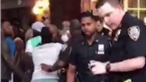 No está claro por qué comenzó la pelea