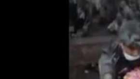 Rescatan a una bebé de una muerte segura.