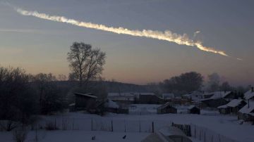 El visible rastro del meteorito de  Chelyabinsk en Rusia, en 2013.