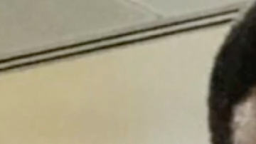 Jermaine Gresham de los Arizona Cardinals, pagó el equipaje de una pasajera.