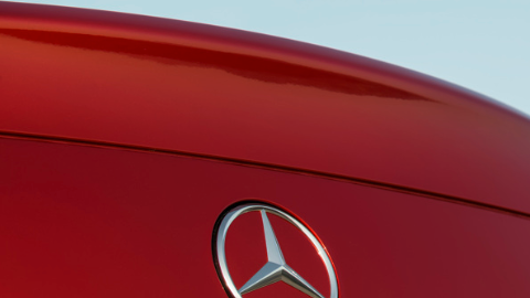 Mercedes contraataca.