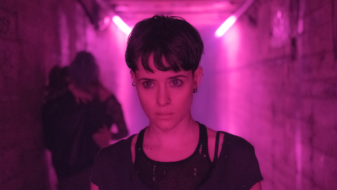 Claire Foy se transformó para el papel de Salander. / Foto: Columbia Pictures