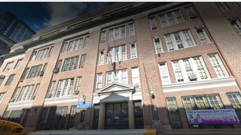 Vanguard High School, en  317 East 67th St