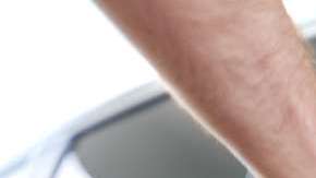 Sigue estos consejos para ahorrar en la gasolinera.