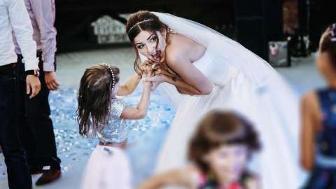 Hay razones poderosas por las que es mejor no llevar niños a una boda.