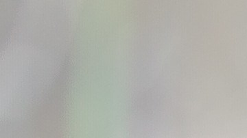 Las encuestas de los CDC muestran consistentemente que las adolescentes latinas intentan suicidarse a tasas mucho más altas que las niñas afroamericanas y o que las blancas.