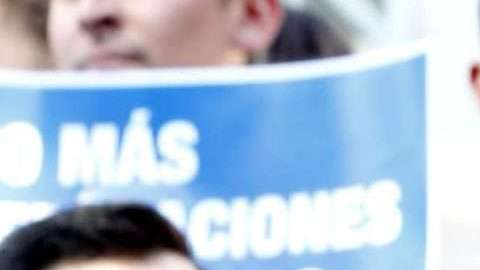 Activistas en varias parte de EEUU exigen mantener a familias unidas.