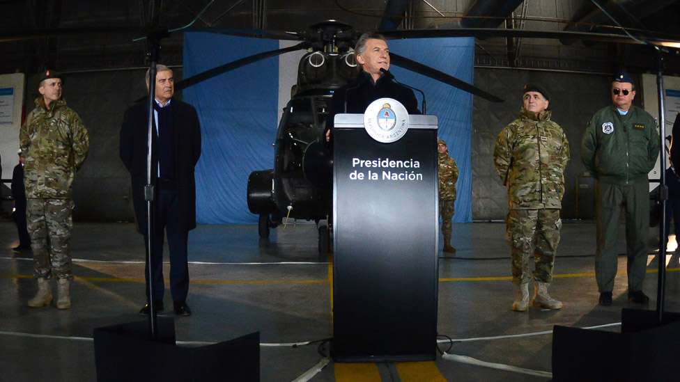 Macri busca "saldar una deuda con las Fuerzas Armadas".