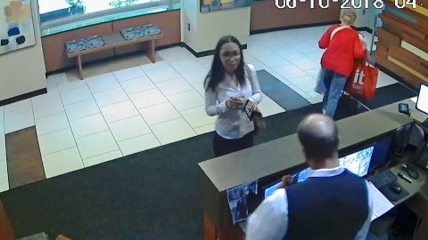 Captada por la cámara de un edificio