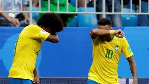 Neymar y su banda siguen en competencia. EFE