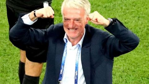 El director técnico de la selección de Francia, Didier Deschamps. (Foto: EFE/EPA/ZURAB KURTSIKIDZE)