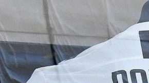 Cristiano Ronaldo aún no llega a Turín pero ya es toda una revolución. El siete lo espera... (Foto: EFE/ Alessandro Di Marco)