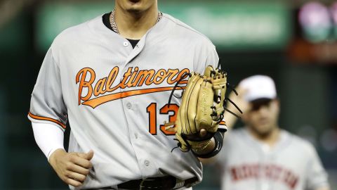 Manny Machado podría debutar como Dodger el viernes en Milwaukee.