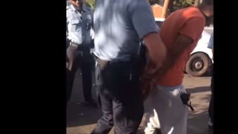 La Policía no ha reaccionado a la demanda.