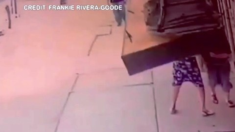 El momento exacto de la caída