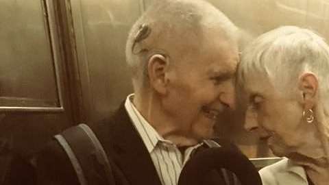 En Twitter, inició la búsqueda de esta pareja y los encontraron.