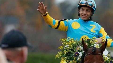 El jockey mexicano Víctor Espinoza.