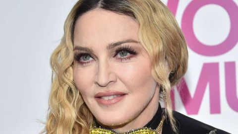 Madonna ayuda a los huérfanos.