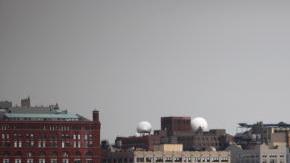 La unidad de operaciones en la Bahía del NYPD rescató a tripulantes.  Mario Tama/Getty Images