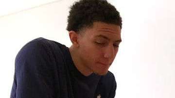 Quienes tienen un iPhone suelen generar mayores ingresos.