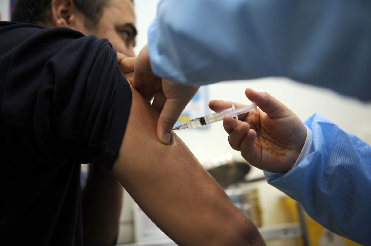 Es importante que los hombres reciban la vacuna contra el VPH.
