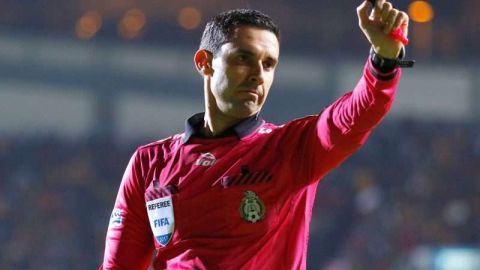 El árbitro mexicano César Arturo Ramos Palazuelos triunfa en Rusia 2018. (Foto: Imago7/Ismael Arroyo)