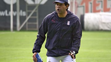 José Saturnino Cardozo dirigió su primera práctica con Chivas de Guadalajara