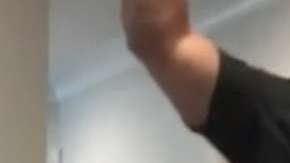 El dentista sexy que revoluciona internet.