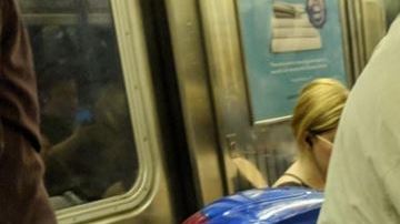La foto del hombre montado en un scooter fue publicada en Reddit.