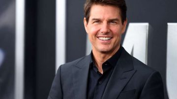 Tom Cruise disfruta el éxito de Mission Impossible.