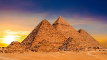 La Gran Pirámide fue construida circa 2580-2560 a.C.