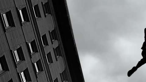 El parkour, como cualquier otro deporte, exige horas y horas de entrenamiento.