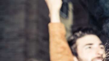 Los impuestos al tabaco reducen su consumo.