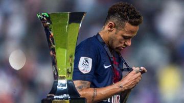 Neymar jugó 14 minutos en el triunfo 4-0 de PSG sobre AS Monaco