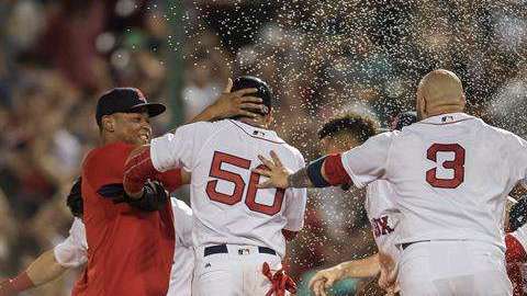 Boston concretó la barrida en Fenway Park ante los Yankees.
