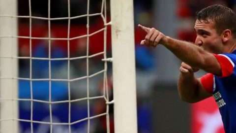 Martín Cauteruccio celebra su gol en el partido Cruz Azul-Toluca este miércoles. (Foto: EFE/José Méndez)