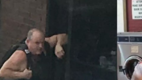 El ataque ocurrió en una lavandería de Saugerties, Nueva York.