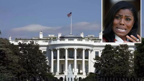 La exempleada de la Casa Blanca ha dado a conocer algunas grabaciones que hizo.