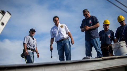 El gobernador Andrew Cuomo visitó recientemente la Isla del Encanto.