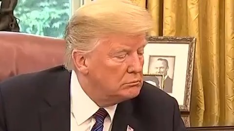 El presidente Trump tardó un poco en comunicarse con Peña Nieto.
