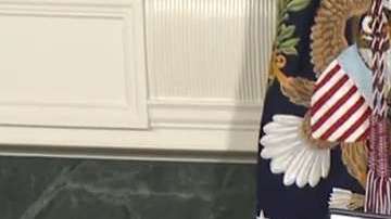 El presidente Trump firmó el memorando de salida de EEUU de acuerdo nuclear sobre Irán en mayo pasado.