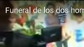 Entierro de dos hombres linchados en Puebla.