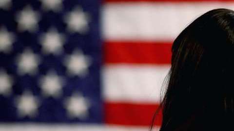 Yea Ji Sea tomó juramento hoy en una ceremonia de naturalización en Los Ángeles