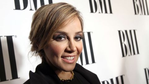 Rosie Rivera, hermana de Jenni.