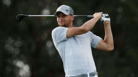 Stephen Curry participa en el Ellie Mae Classic en Hayward, California.  (Foto: Lachlan Cunningham/Getty Images)