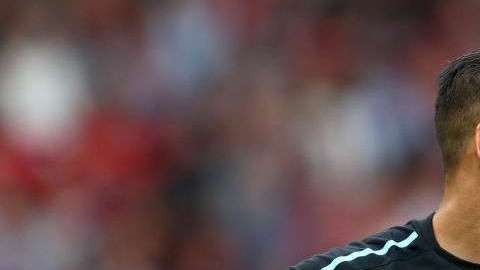 Javier ""Chicharito" Hernández pone en jaque su titularidad con el West Ham United