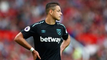 Javier ""Chicharito" Hernández pone en jaque su titularidad con el West Ham United