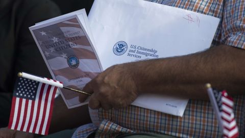 Los inmigrantes deben conocer sus derechos en EEUU.